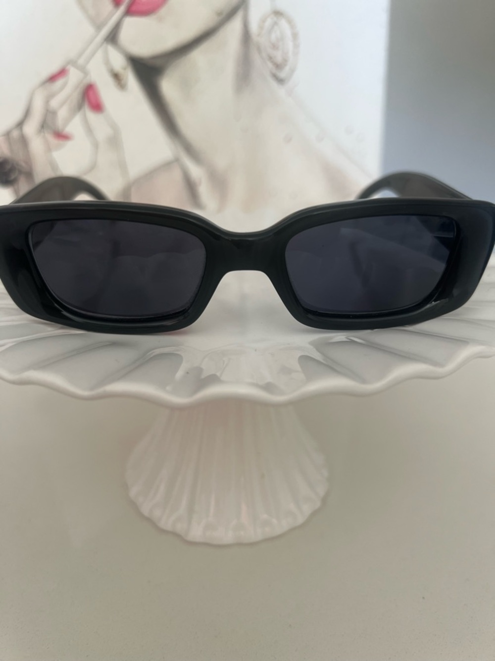 Vintage Gucci Sleek Black Rectangular Sunglasses